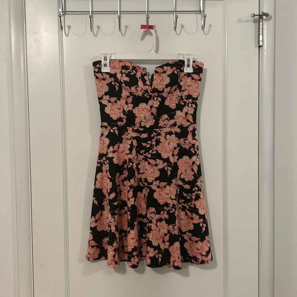 Charlotte Russe Pink and Black Floral Strapless Mini Dress Size Extra Small